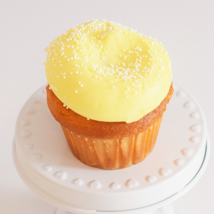 Lemon Cupcake with Vanilla