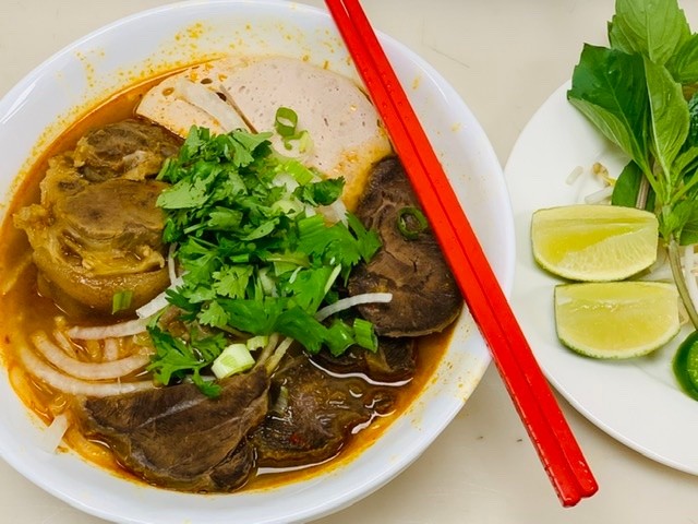 Bún Bò Huê - Spicy Beef & Pork Noodle Soup