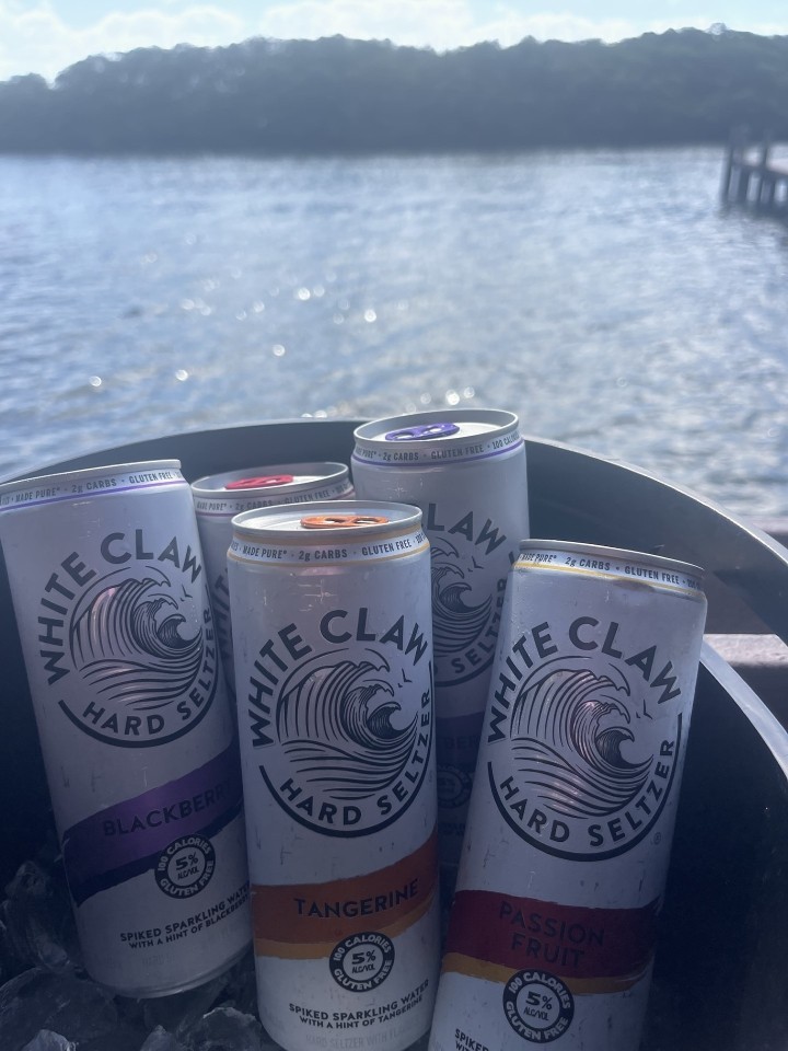 WHITE CLAW MIXED BUCKET