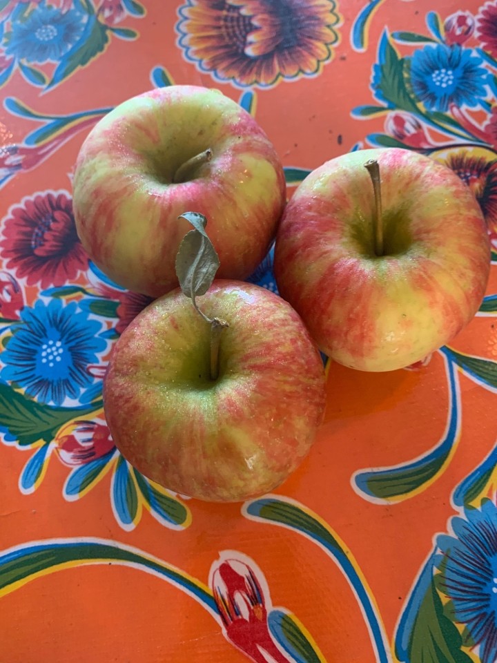 Organic Apples