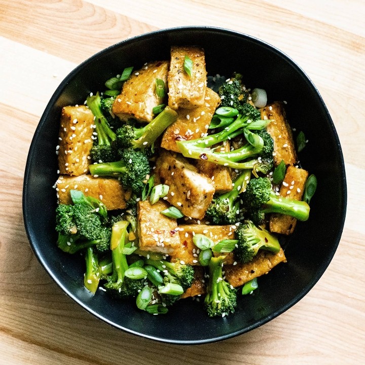 Steamed Broccoli, Tofu, Garlic Sauce, & Mushrooms. No Sugar