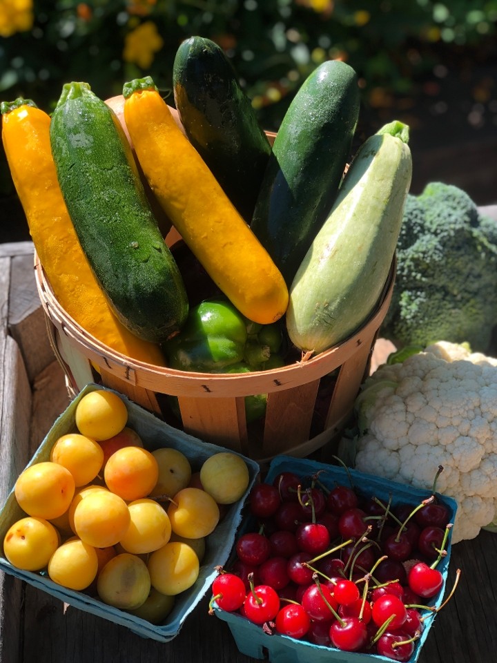 $15 DONATE - A BOX of Produce