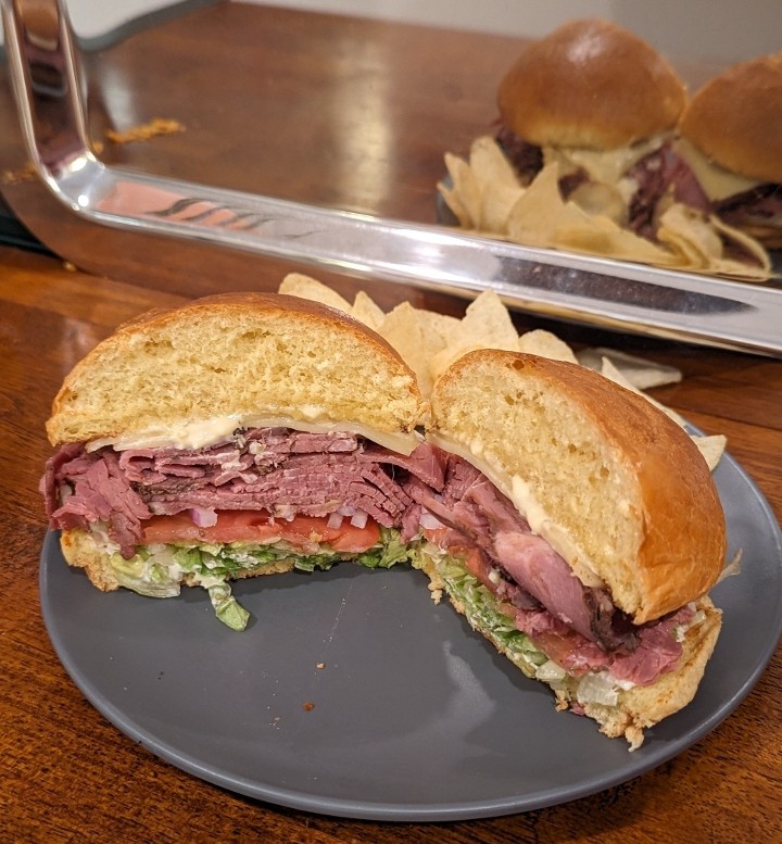 Roast Beef & Cheddar Sandwich