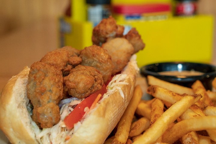 Fried Oysters Po' Boy