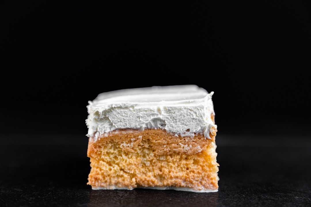 **TRES LECHES**