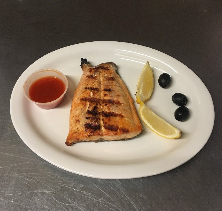 1/2 Grilled Salmon w/ Garlic Sauce