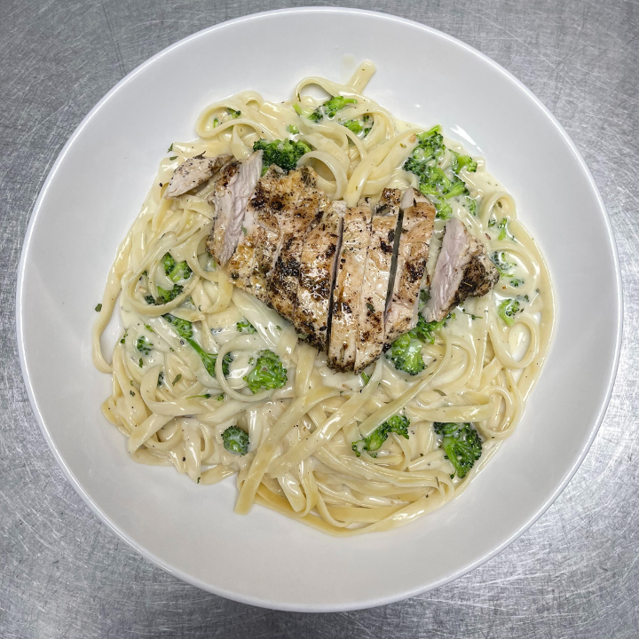 Chicken Broccoli Alfredo