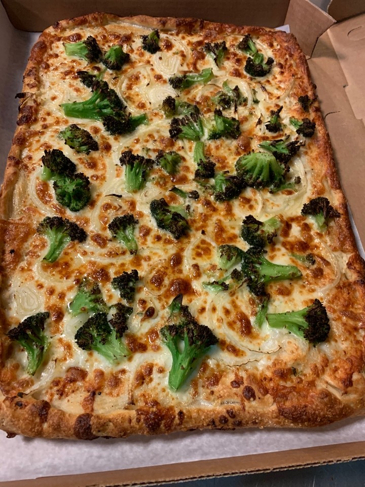Spinoccoli Pizza