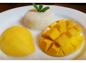D1. Sweet Sticky Rice with Mango
