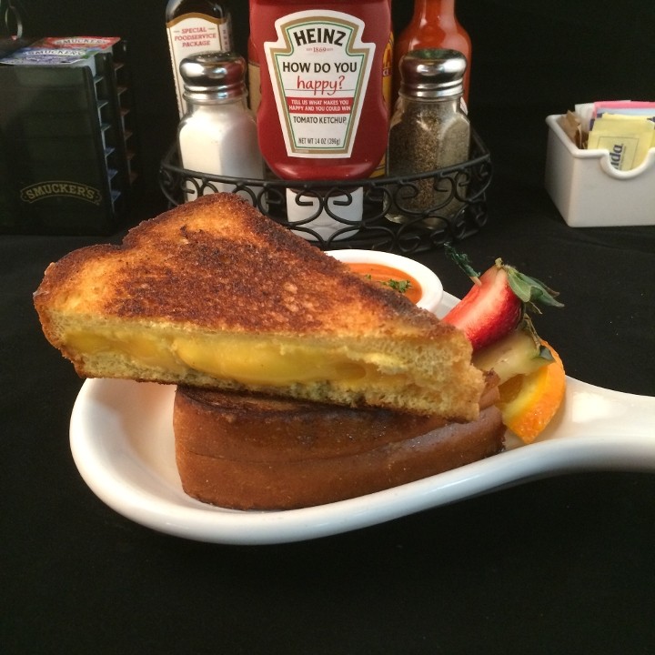 Kids Grilled Cheese & French Fries