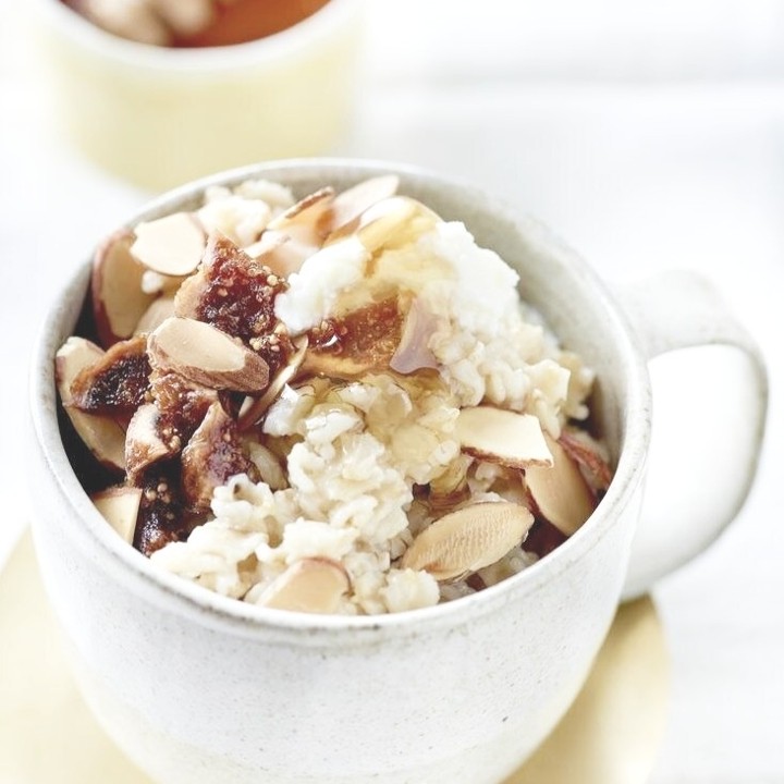 Honey, Fig, & Almond Oatmeal Cup