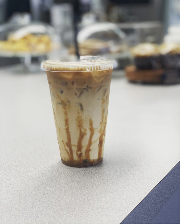 Iced Latte (20oz)