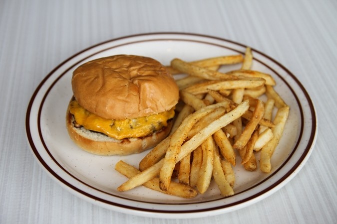 Kid's Cheeseburger