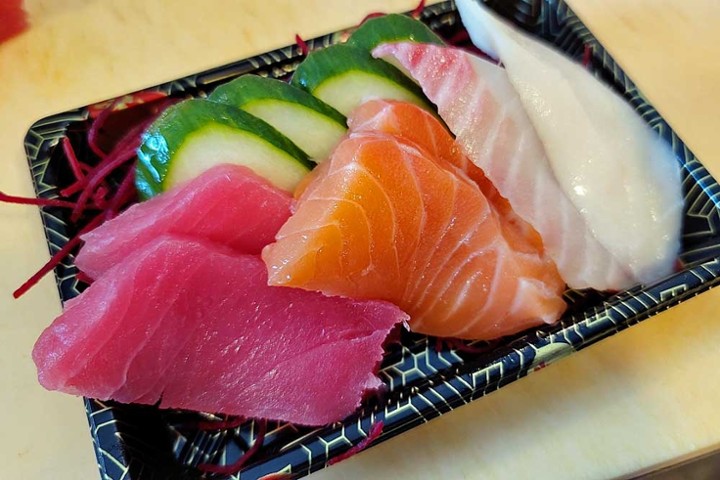 Sashimi Sampler (6pcs) - A11