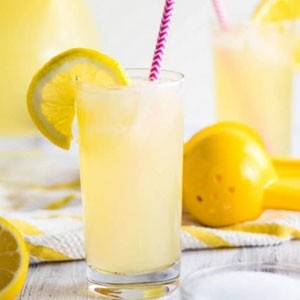 Fresh lemonade