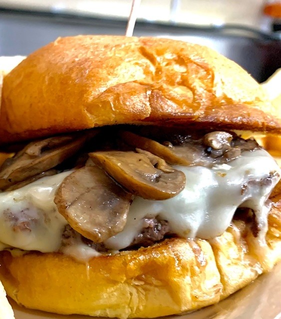 MUSHROOM & SWISS