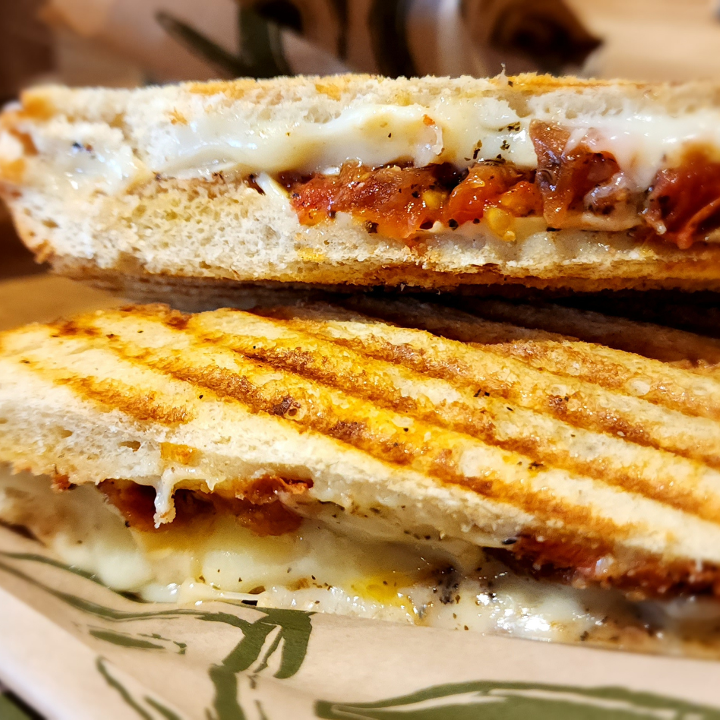 Grilled Cheese with Roasted Tomato