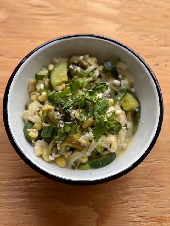 CALABACITAS CON ELOTE Y RAJAS