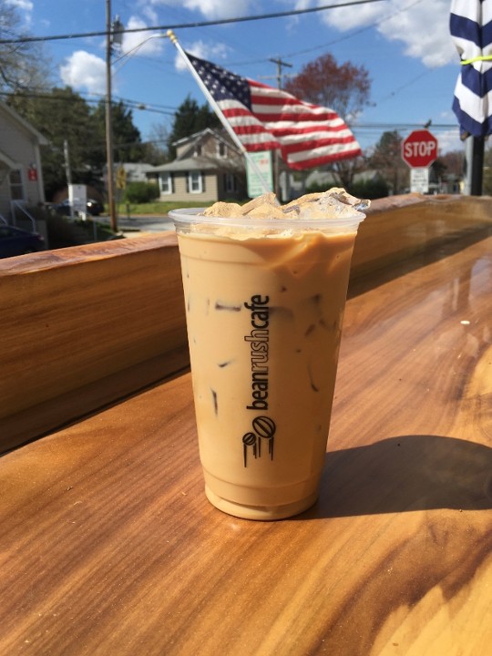 16oz Iced Signature Latte