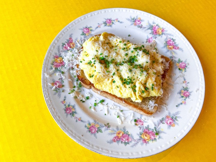 CHEESY EGG TOAST