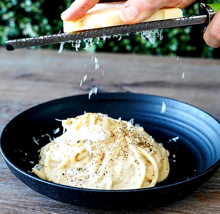 Cacio e Pepe Pasta