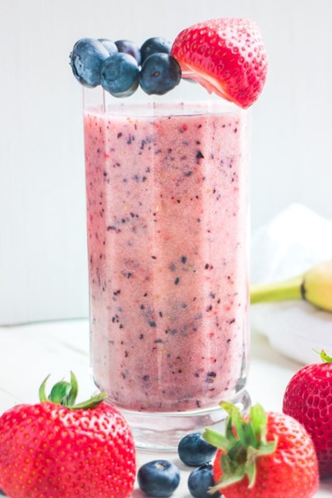 Strawberry Blueberry Banana Smoothie