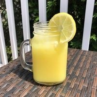 Fresh Pressed Lemonade sweetened with local maple syrup