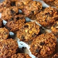 Chewy Granola Muffins