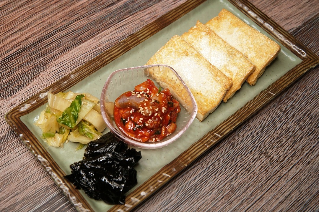 Grilled Tofu Ssam Platter