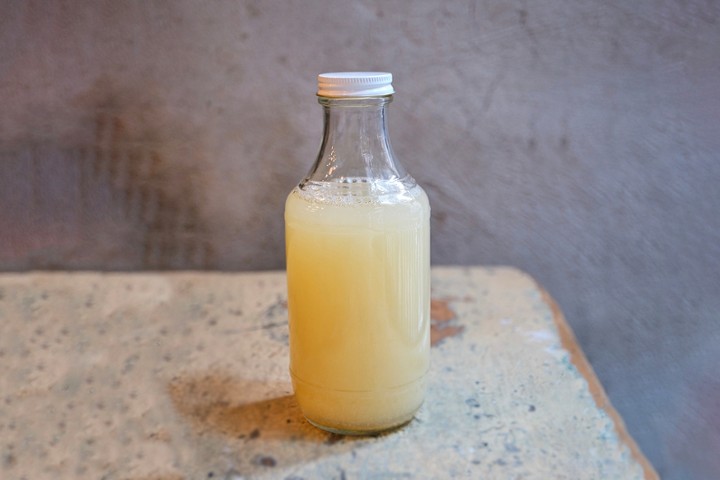 Lemon-Pear, 16oz bottle Soju Slushy (8.0% ABV)
