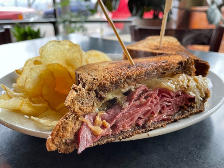 Hot Pastrami & Swiss