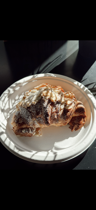 Honey Almond Croissant