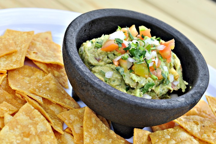 Fresh Guac & Chips