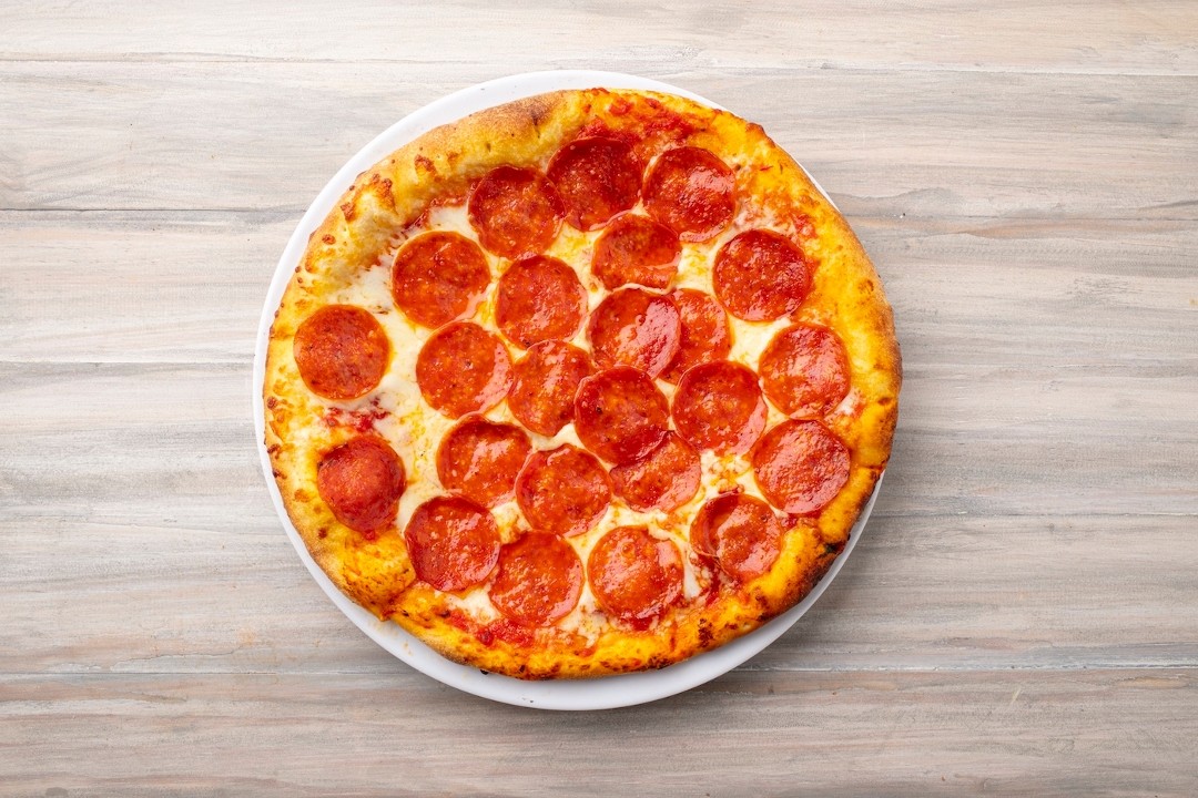 Medium Pepperoni Pizza