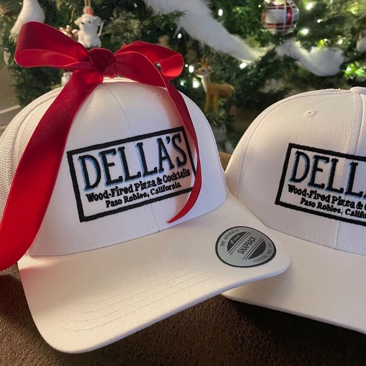 Della's Hat