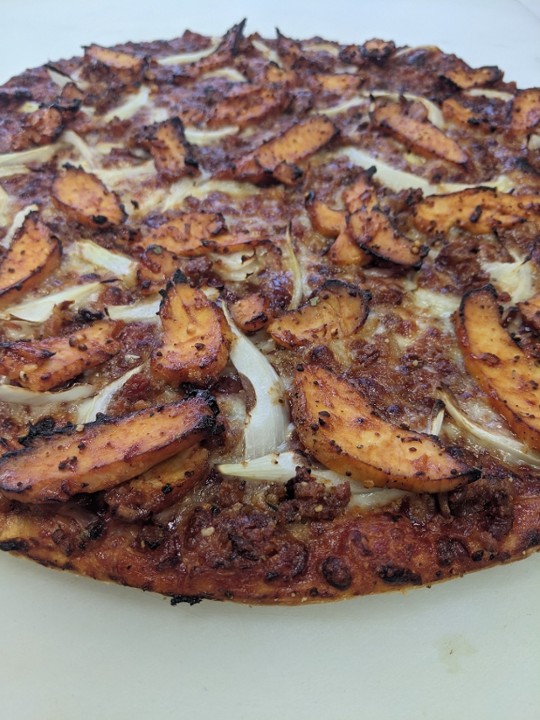 14" BBQ Chicken Pizza