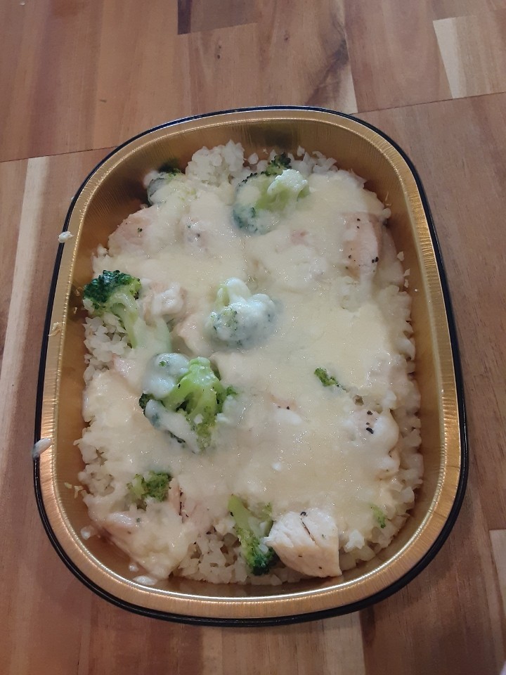 Keto - Chicken Broccoli Alfredo Bake