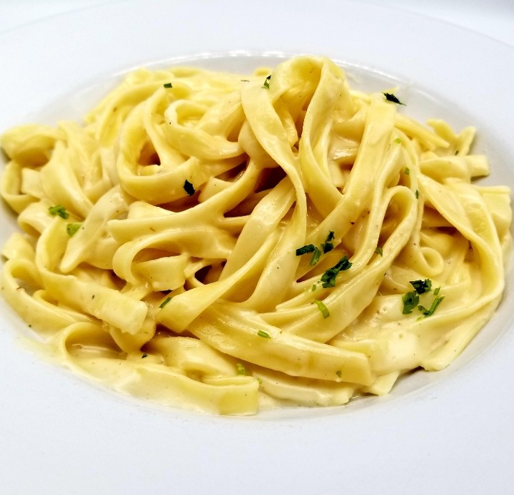 FETTUCCINE ALFREDO