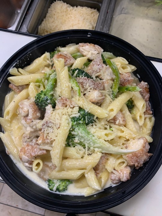 Chicken Broccoli Alfredo Pasta