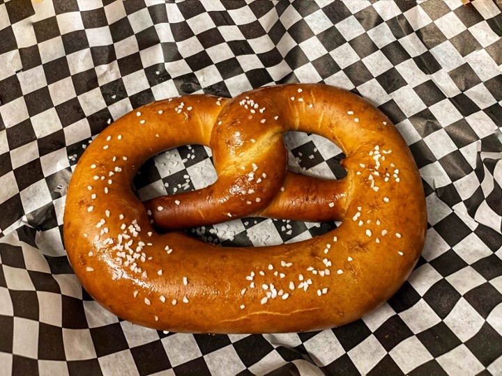 Small Pretzel Deep Fried w/ Cheese