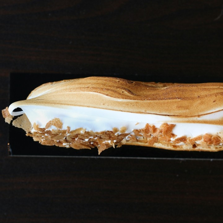 Lemon Meringue Eclair