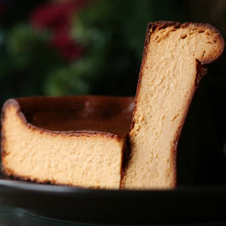 Basque Cheesecake (8", ⅙ Slice) - Dulce de Leche