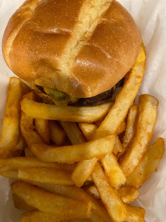 Kids Cheeseburger with house fries