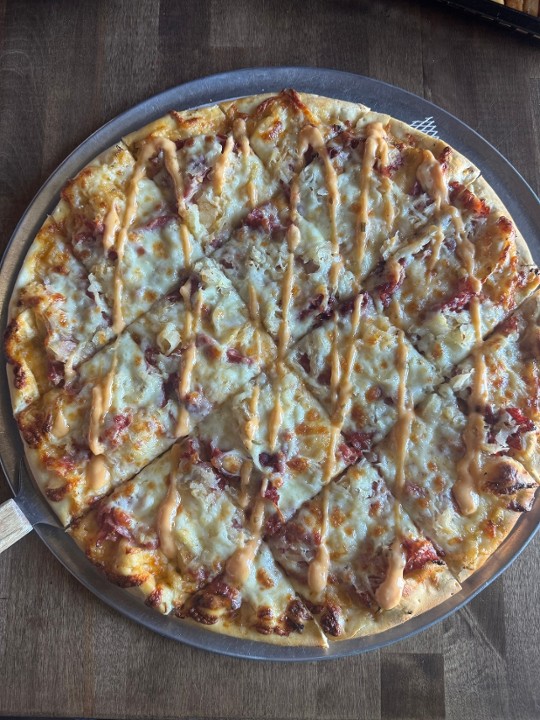 14” Reuben Pizza