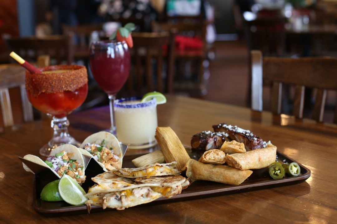 Dos Rios Bar and Grill