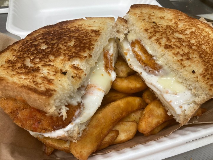 BUFFALO CHICKEN RANCH MELT