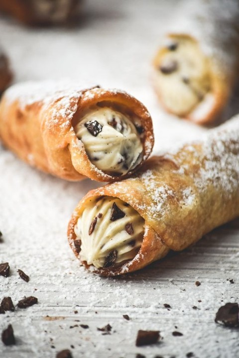 Vanilla Cannoli