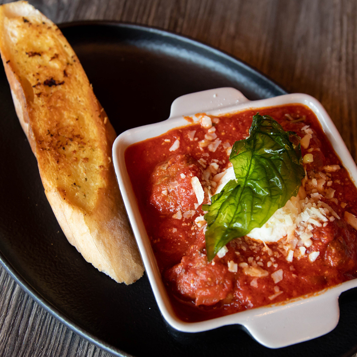 Meatballs with Grilled Bread