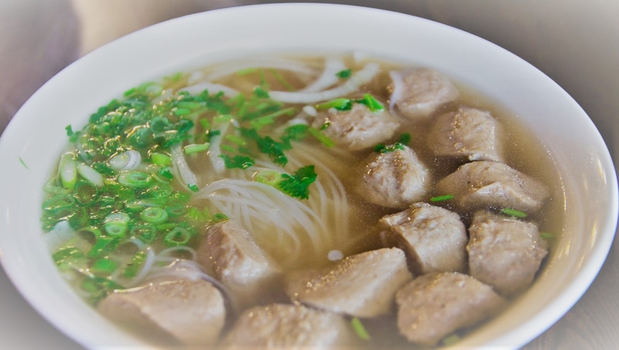 3. Meatball Noodle Soup/ Pho Bo Vien