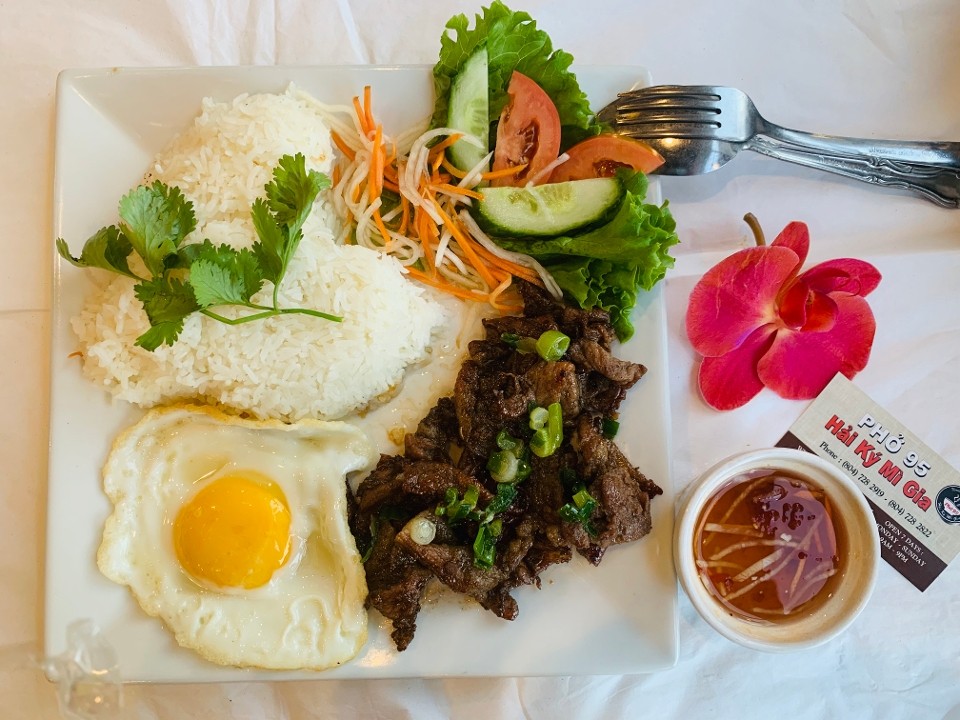 48. Grilled pork Fried Egg Rice /Com Trung Thit Nuong